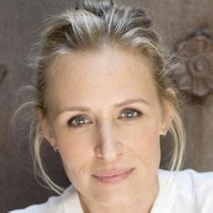 Samantha Smith Net Worth